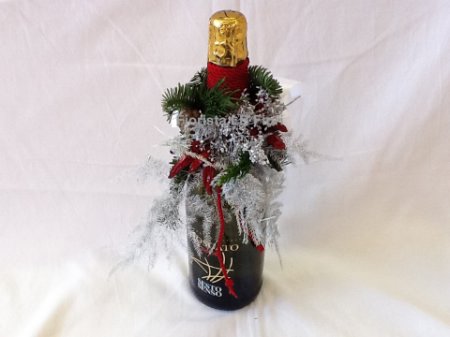 Bottiglia spumante D.O.C. con decorazioni floreali