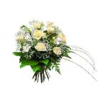 Bouquet fiori bianchi con rose e verde