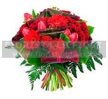 Bouquet with roses and tulips Valentine´s Day