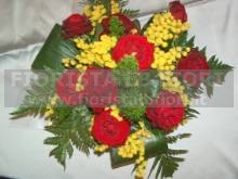 TOP BOX ROSE RED ROSES COURT AND MIMOSA March 8 Women´s Day